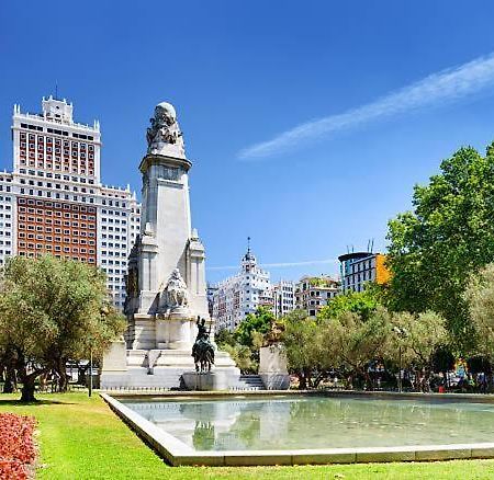 Punta Me Beautiful Apartment In Plaza Espana Мадрид Екстериор снимка